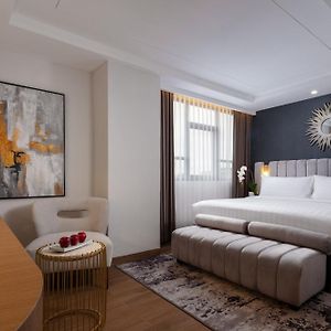 Premier Room